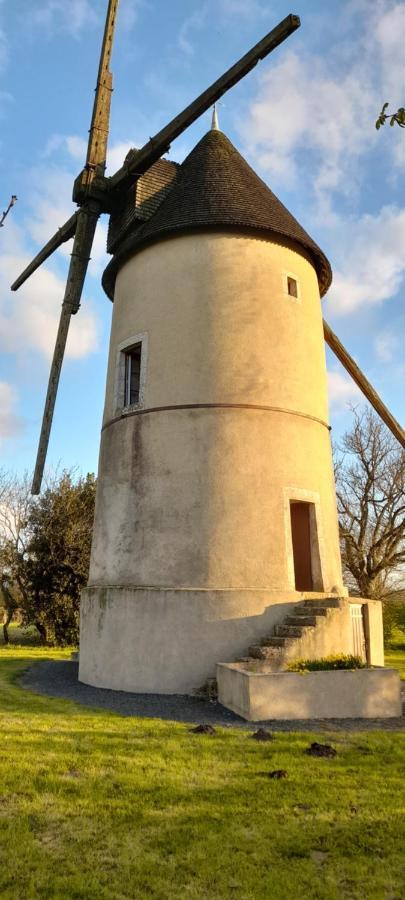 Moulin A Vent Le Champ Du Trail Villa Saint-Cyr-des-Gats Dış mekan fotoğraf