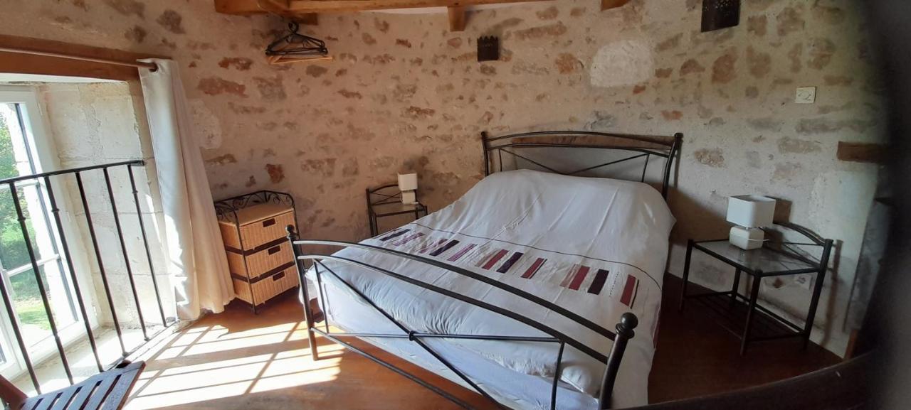 Moulin A Vent Le Champ Du Trail Villa Saint-Cyr-des-Gats Dış mekan fotoğraf